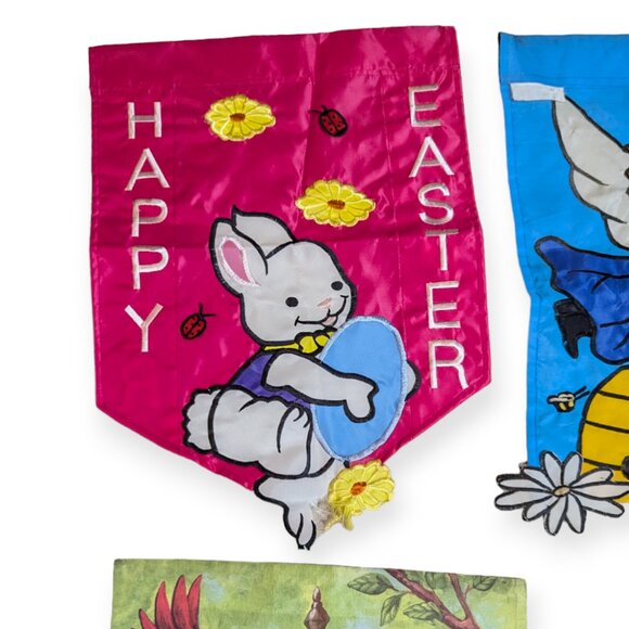 Group of 4 Spring Themed Outdoor Flags - Picture 4 of 14